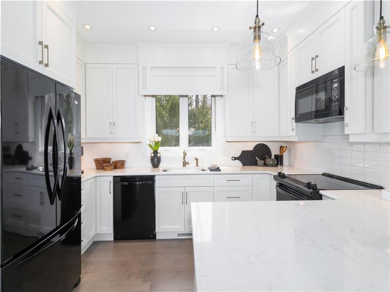 Luxury Muskoka Waterfront 5 Sprucedale Cottage Rental PL39169