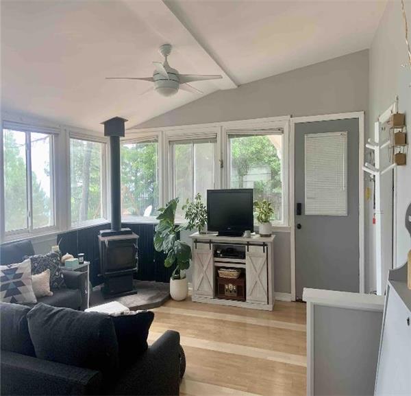 Lake Life Living (pet friendly) Camlachie Cottage Rental GL39183