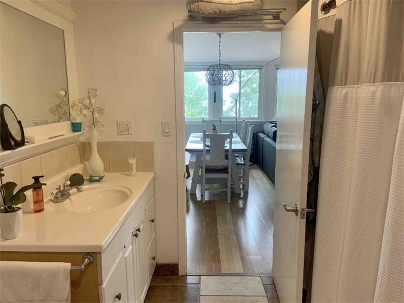 Lake Life Living (pet friendly) Camlachie Cottage Rental GL39183