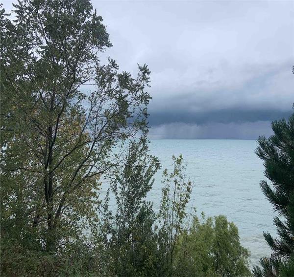 Lake Life Living (pet friendly) Camlachie Cottage Rental GL39183