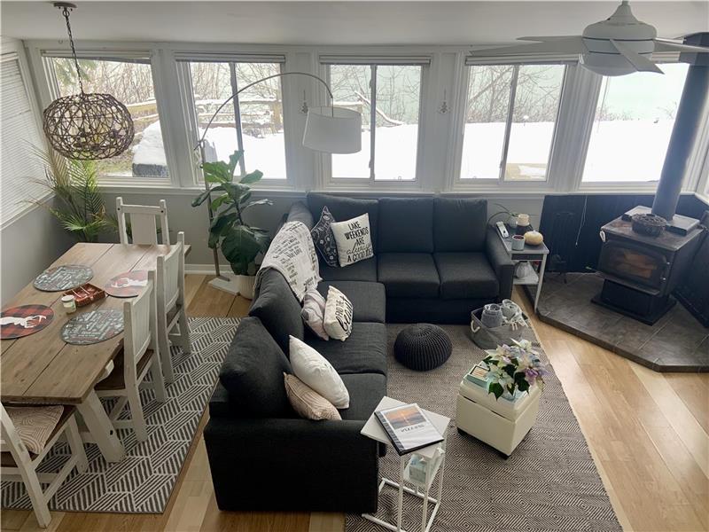 Lake Life Living (pet friendly) Camlachie Cottage Rental GL39183