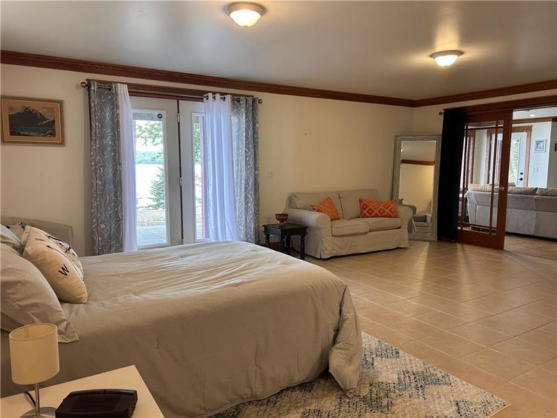 Algoma Lake House Thessalon Cottage Rental GL39357 CottagesInCanada