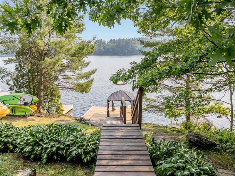 Muskoka Lakeshore Cottage Bliss Gravenhurst Cottage Rental DI