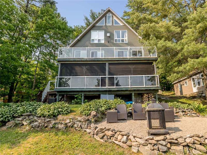 Muskoka Lakeshore Cottage Bliss Gravenhurst Cottage Rental DI