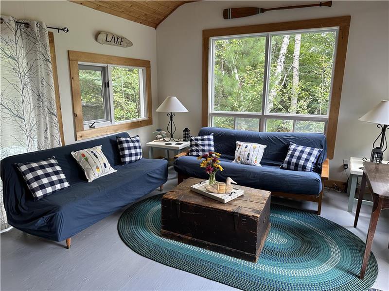 Aylen Lake Cottage (4 season) Madawaska Cottage Rental PL39416