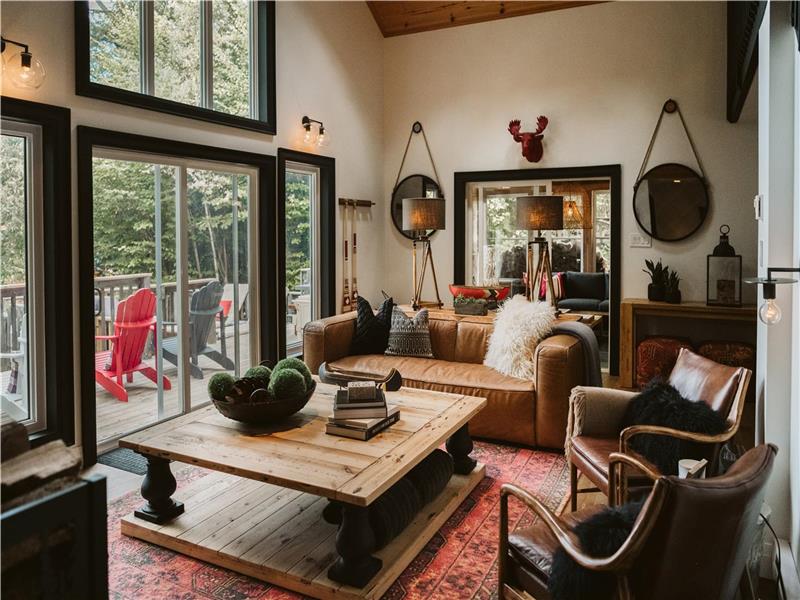 Luxury Haliburton Lakefront Cottage Haliburton Cottage Rental DI39710 CottagesInCanada