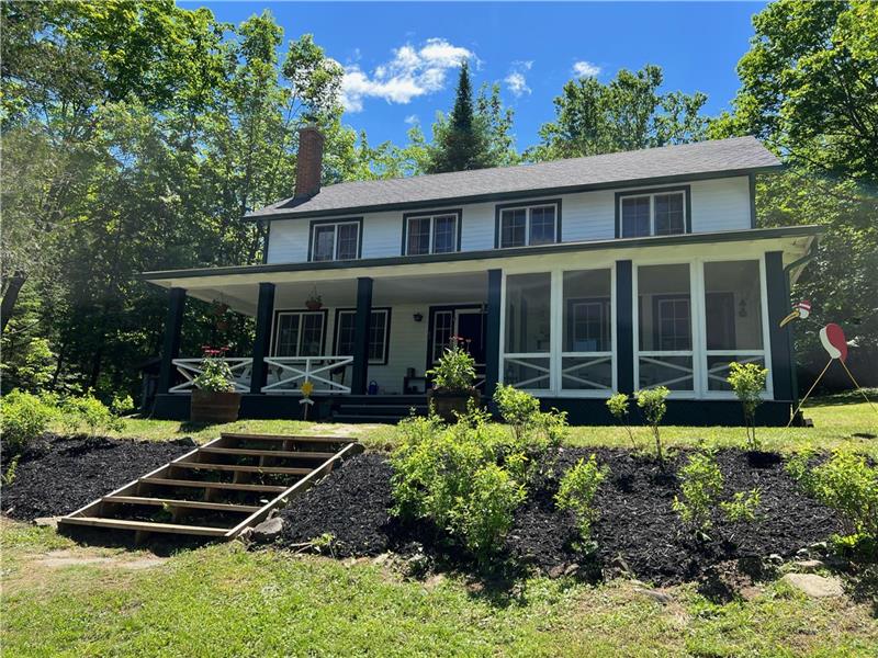 Private Waterfront Cottage in Huntsville Cottage Rental PL39773