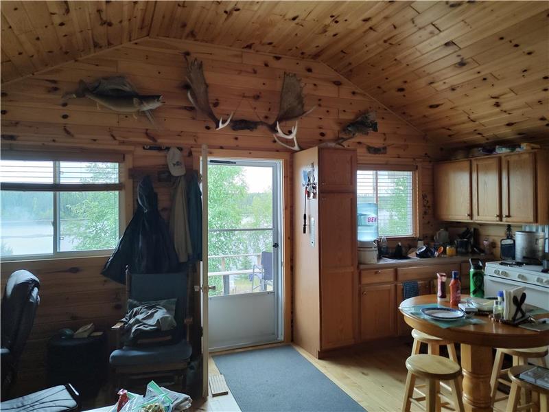 Kapkichi Lake remote cottage for Pickle Lake Cottage for Sale FS