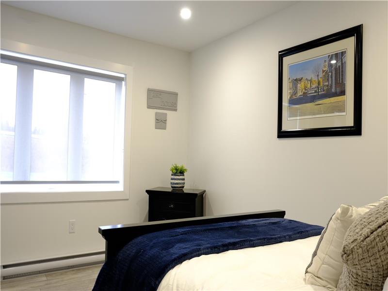 Gable Cottage Rideau Ferry, ON Rideau Ferry Cottage Rental DI39878