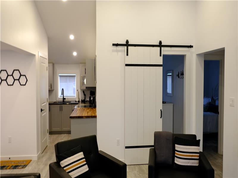 Gable Cottage Rideau Ferry, ON Rideau Ferry Cottage Rental DI39878