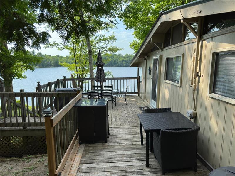 Adam Lake Unplugged Rideau Ferry Cottage Rental GL39883
