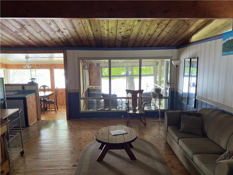 Adam Lake Unplugged Rideau Ferry Cottage Rental GL39883