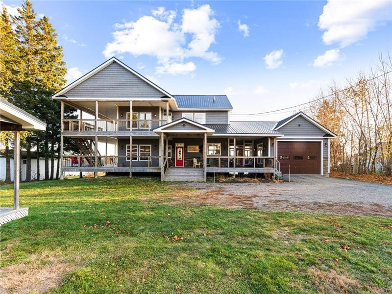 Waterfront Rental Shediac Shediac Cottage Rental PL39945