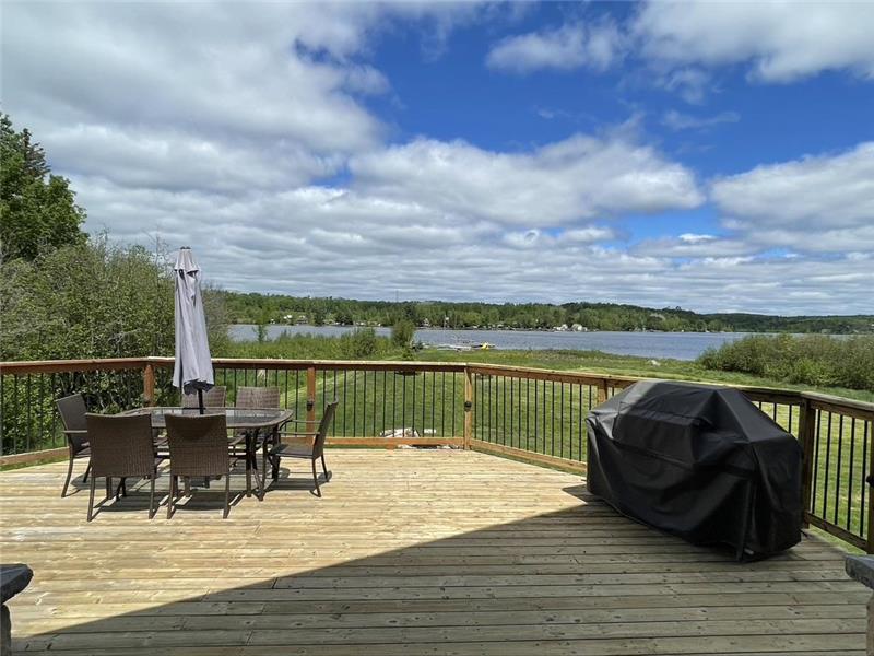 Sunset Oasis Bonfield Cottage Rental DI40007 CottagesInCanada