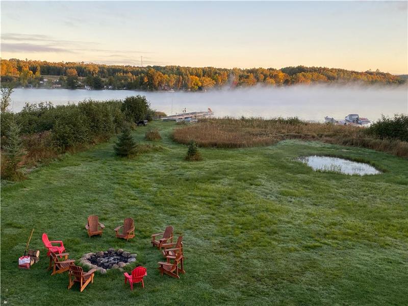 Sunset Oasis Bonfield Cottage Rental DI40007 CottagesInCanada