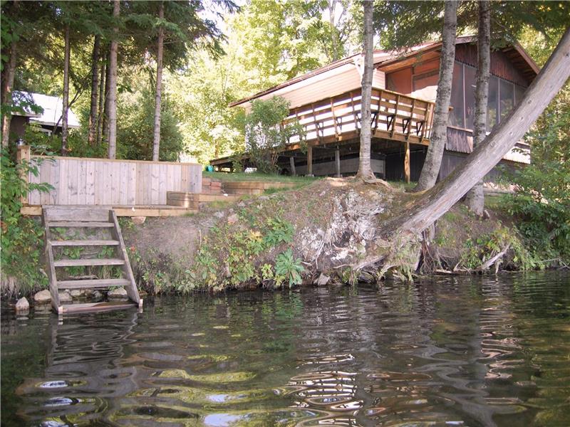 Three Maples Cottage Deleage Cottage Rental PL40025 CottagesInCanada