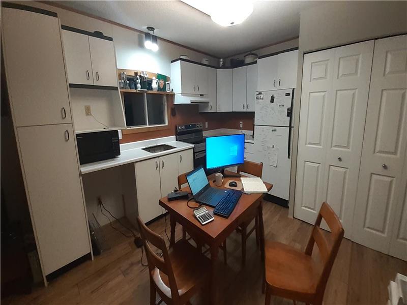 Three Maples Cottage Deleage Cottage Rental PL40025 CottagesInCanada