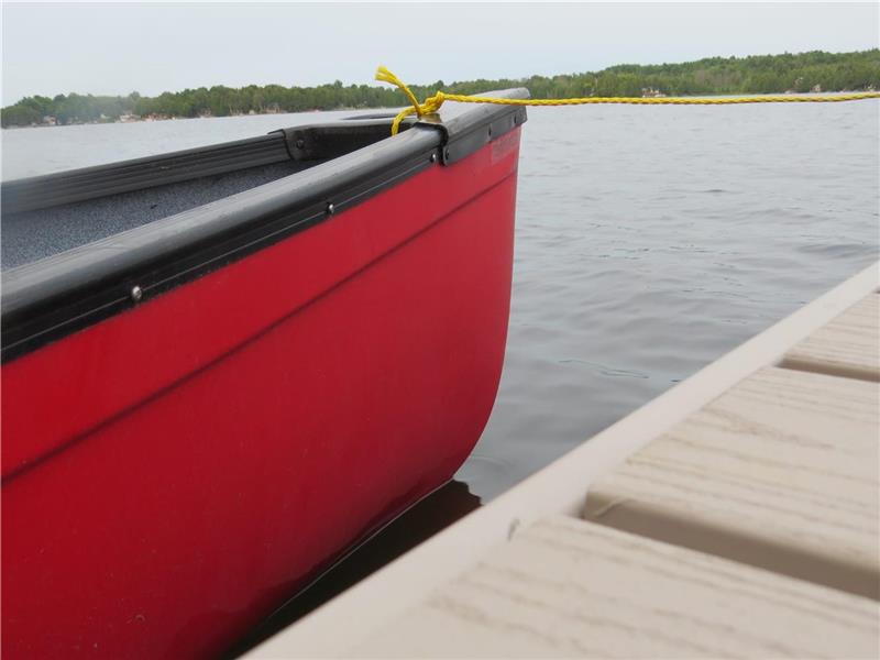 The Red Canoe Lodge on Beaver Lake Erinsville Cottage Rental GL