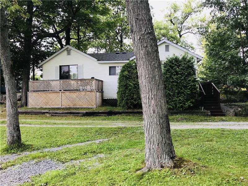 Cottage for rent on Pigeon Lake Bobcaygeon Cottage Rental PL40246