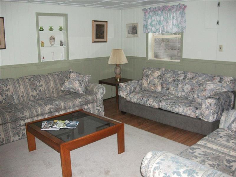 Cottage for rent on Pigeon Lake Bobcaygeon Cottage Rental PL40246