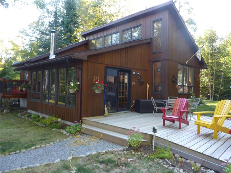 Drag lake Cottage Haliburton Cottage Rental GL40289 CottagesInCanada