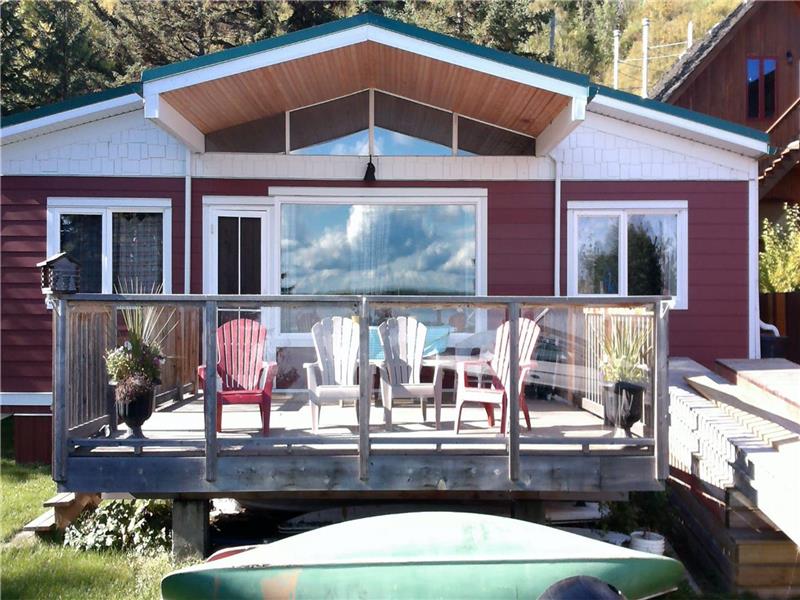 Cherrybank Cottage, Summer Village Seba Beach Cottage Rental DI