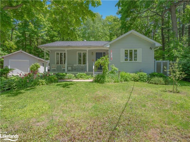 Charming Sandy Lake Cottage Buckhorn Cottage Rental PL40413