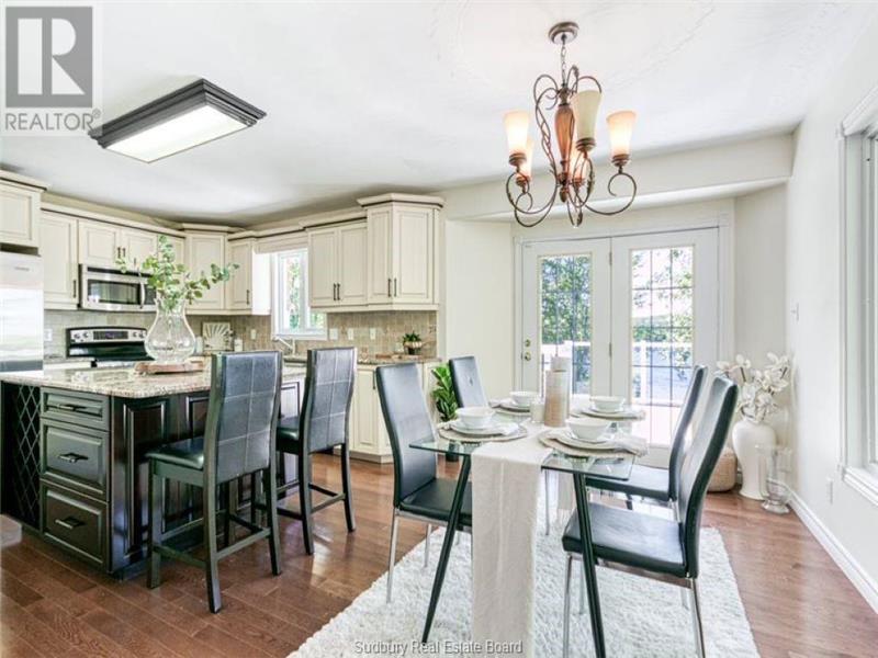 New ListingLakefront Paradise on Skead Cottage Rental DI40466