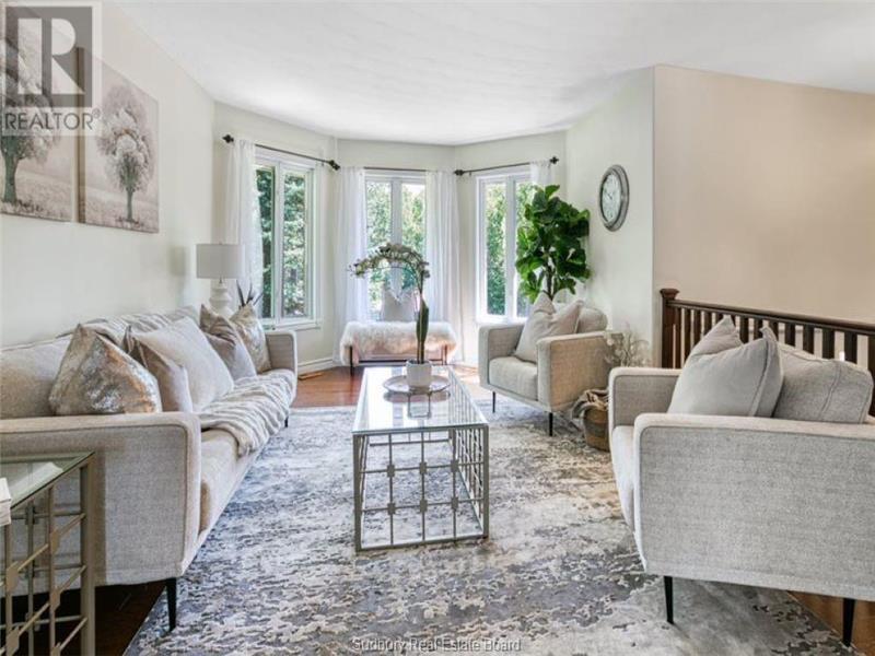 New ListingLakefront Paradise on Skead Cottage Rental DI40466