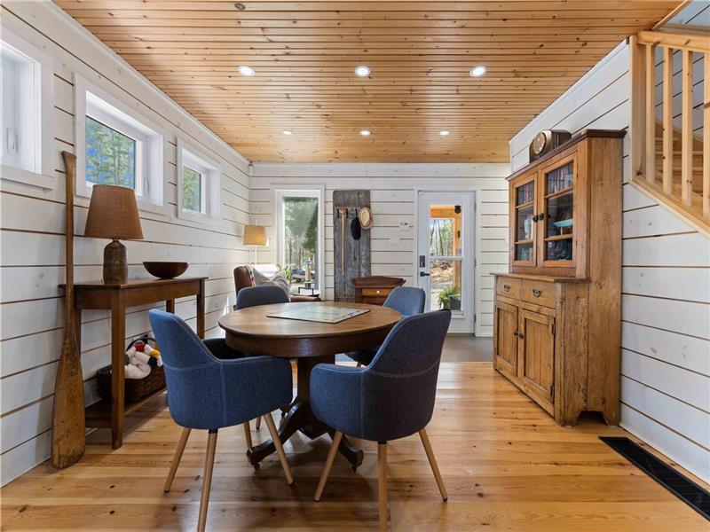 Your forever home on Round Lake, Killaloe Cottage for Sale FS40473