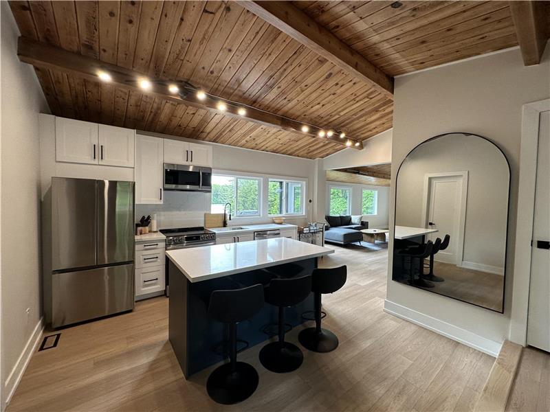 Beautiful Muskoka Lakefront Cottage Mactier Cottage Rental DI40909