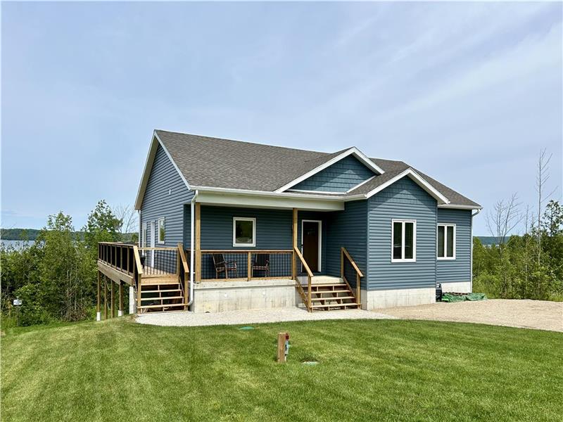 Bluffs On The Bay Wiarton Cottage Rental PL40994