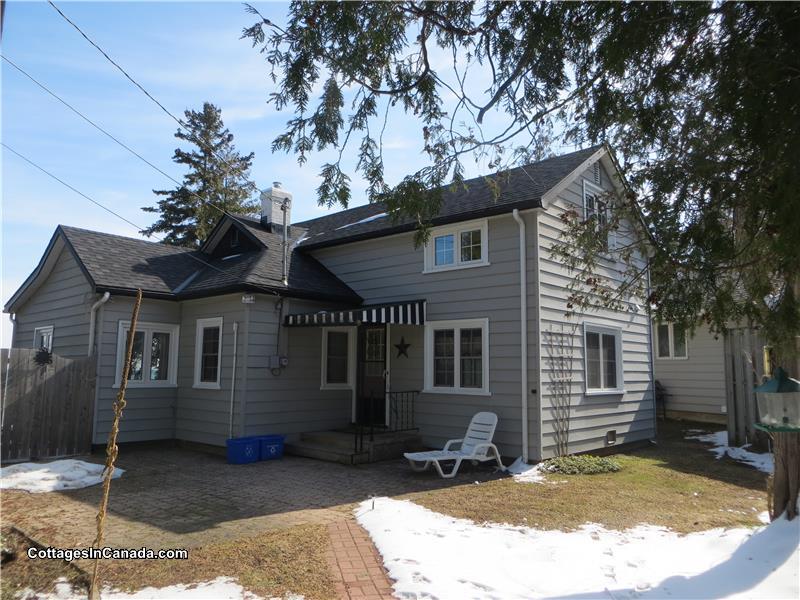 Thornbury Bayshore The Blue Mountains Cottage Rental GL9737