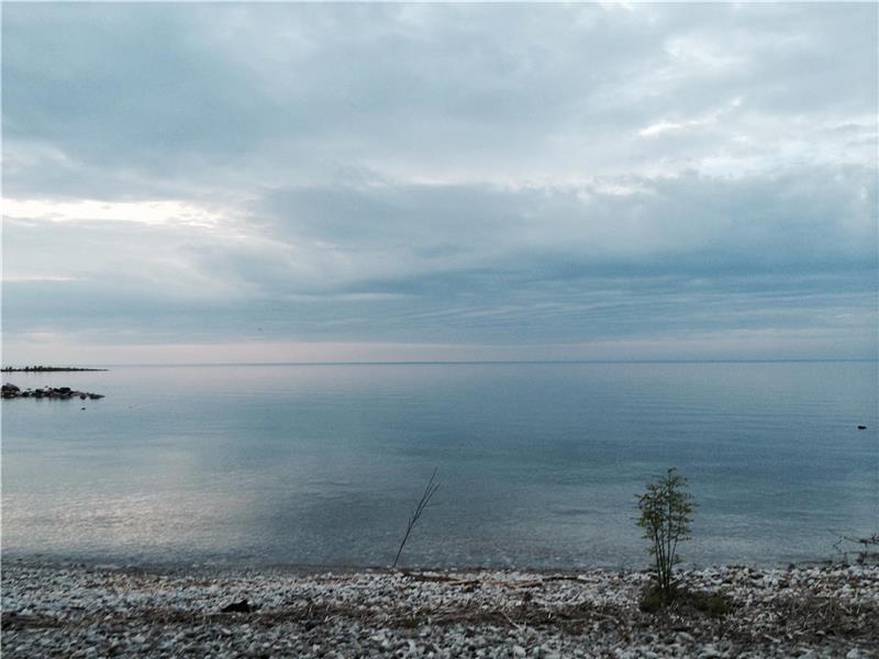 Thornbury Bayshore Collingwood Cottage Rental GL9737