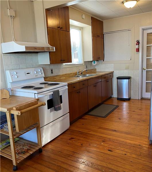 Calabogie Lake Front Beautiful Calabogie Cottage Rental GL9949