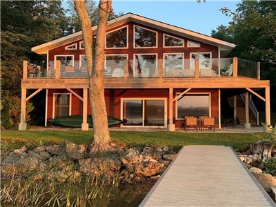 Loon Lodge sur les rives du lac Miller