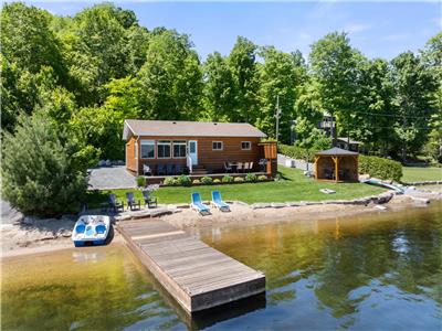 Private Beach/Boat launch - Modern cottage A/C WIFI
