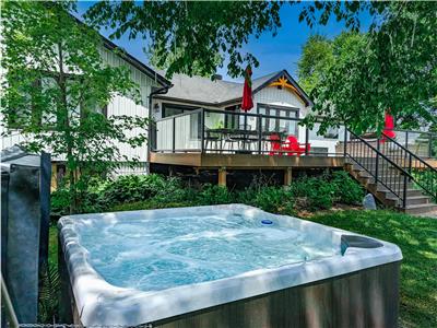 Nouvelle ferme de luxe au bord du lac | 4+ acres privés, rivage de 400 pieds | 2 très grands lits