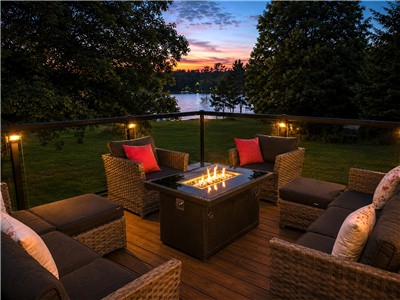 80-Acre Private Lakefront Farmhouse | Hot Tub, Sauna & 2.5 km of Your Own Forest Trails
