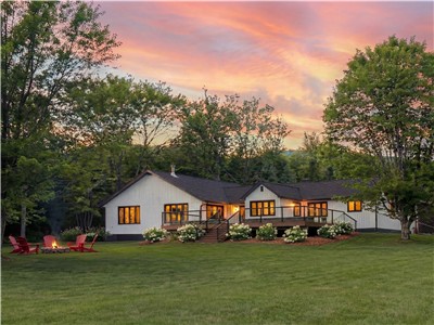 80-Acre Private Lakefront Farmhouse | Hot Tub, Sauna & 2.5 km of Your Own Forest Trails