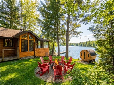 Muskoka Private Waterfront Cottage |Swim | Sauna | BBQ | Boardgame