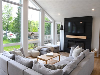 Birch Point | Modern Waterfront Cottage | · Dock · 3BR | Bay Lake, Bancroft ON